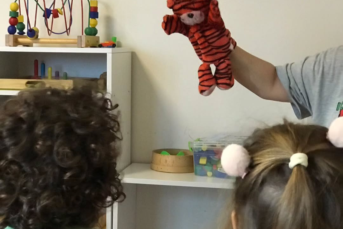 Abaküs Anaokulu ile oyun temelli öğrenme modeli Kukla gösterisi